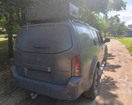 Серый Ниссан Патфайндер, объемом двигателя 0 л и пробегом 263 тыс. км за 5700 $, фото 2 на Automoto.ua