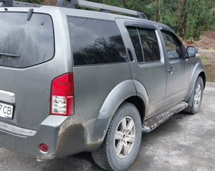 Ниссан Патфайндер 2008 в Тячеве на Automoto.ua Серый Ниссан Патфайндер, объемом двигателя 2.5 л и пробегом 280 тыс. км за 7800 $, фото 21 на Automoto.ua