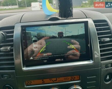 Серый Ниссан Патфайндер, объемом двигателя 2.49 л и пробегом 255 тыс. км за 11000 $, фото 8 на Automoto.ua