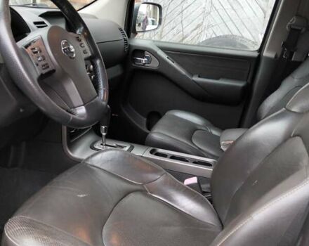 Серый Ниссан Патфайндер, объемом двигателя 2.5 л и пробегом 233 тыс. км за 5300 $, фото 10 на Automoto.ua