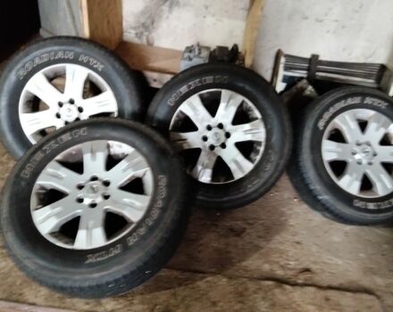 Сірий Ніссан Патфайндер, об'ємом двигуна 2.5 л та пробігом 233 тис. км за 5300 $, фото 2 на Automoto.ua