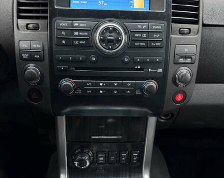 Серый Ниссан Патфайндер, объемом двигателя 2.49 л и пробегом 266 тыс. км за 15500 $, фото 7 на Automoto.ua