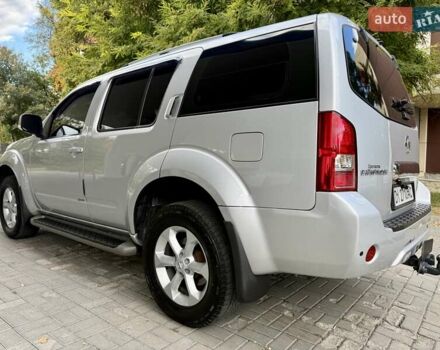 Серый Ниссан Патфайндер, объемом двигателя 2.5 л и пробегом 169 тыс. км за 12999 $, фото 13 на Automoto.ua