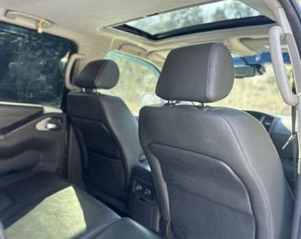 Серый Ниссан Патфайндер, объемом двигателя 2.5 л и пробегом 120 тыс. км за 15600 $, фото 17 на Automoto.ua