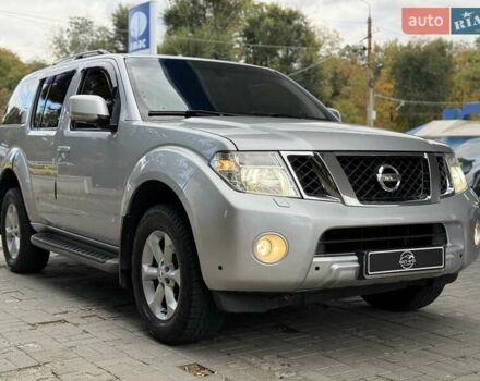 Серый Ниссан Патфайндер, объемом двигателя 2.5 л и пробегом 169 тыс. км за 12999 $, фото 6 на Automoto.ua