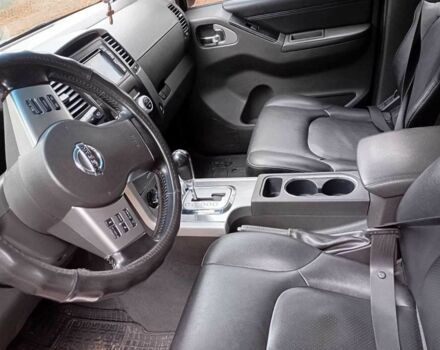 Серый Ниссан Патфайндер, объемом двигателя 2.5 л и пробегом 156 тыс. км за 12500 $, фото 7 на Automoto.ua