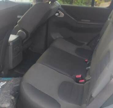 Серый Ниссан Патфайндер, объемом двигателя 2.5 л и пробегом 137 тыс. км за 17500 $, фото 1 на Automoto.ua