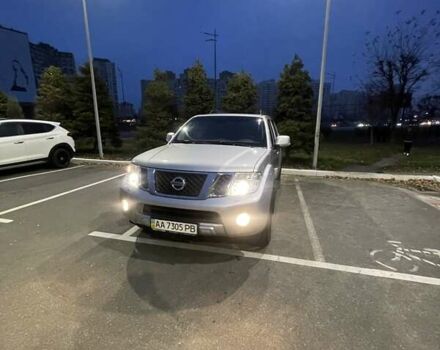 Сірий Ніссан Патфайндер, об'ємом двигуна 2.5 л та пробігом 192 тис. км за 19000 $, фото 5 на Automoto.ua