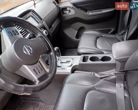 Серый Ниссан Патфайндер, объемом двигателя 2.49 л и пробегом 156 тыс. км за 12500 $, фото 13 на Automoto.ua