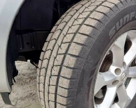 Серый Ниссан Патфайндер, объемом двигателя 2.5 л и пробегом 156 тыс. км за 12500 $, фото 5 на Automoto.ua