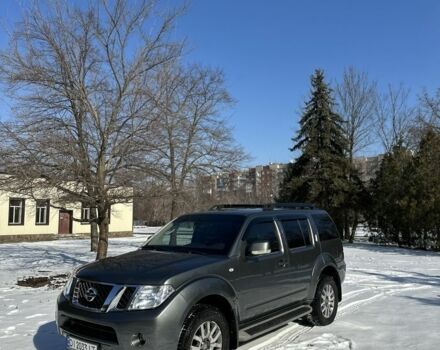Серый Ниссан Патфайндер, объемом двигателя 2.5 л и пробегом 120 тыс. км за 15600 $, фото 7 на Automoto.ua
