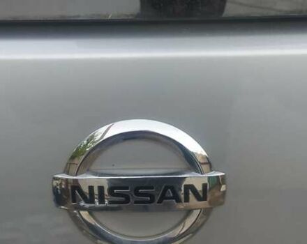 Серый Ниссан Патфайндер, объемом двигателя 2.5 л и пробегом 137 тыс. км за 17500 $, фото 2 на Automoto.ua