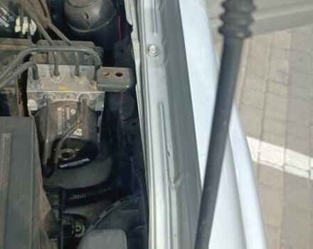 Серый Ниссан Патфайндер, объемом двигателя 2.5 л и пробегом 151 тыс. км за 19000 $, фото 15 на Automoto.ua