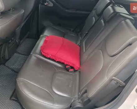 Серый Ниссан Патфайндер, объемом двигателя 2.5 л и пробегом 151 тыс. км за 19000 $, фото 6 на Automoto.ua