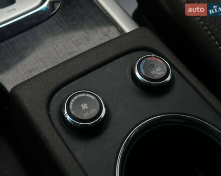 Серый Ниссан Патфайндер, объемом двигателя 2.5 л и пробегом 150 тыс. км за 18000 $, фото 27 на Automoto.ua