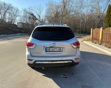 Сірий Ніссан Патфайндер, об'ємом двигуна 3.5 л та пробігом 207 тис. км за 11300 $, фото 3 на Automoto.ua