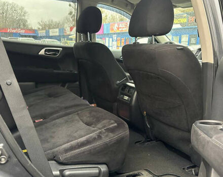 Серый Ниссан Патфайндер, объемом двигателя 2.49 л и пробегом 231 тыс. км за 12900 $, фото 5 на Automoto.ua