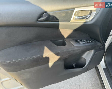 Сірий Ніссан Патфайндер, об'ємом двигуна 3.5 л та пробігом 239 тис. км за 11500 $, фото 12 на Automoto.ua