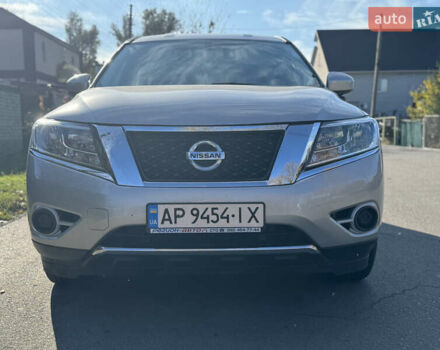 Сірий Ніссан Патфайндер, об'ємом двигуна 3.5 л та пробігом 239 тис. км за 11500 $, фото 1 на Automoto.ua