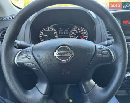 Сірий Ніссан Патфайндер, об'ємом двигуна 3.5 л та пробігом 239 тис. км за 11500 $, фото 16 на Automoto.ua