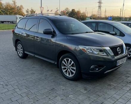 Серый Ниссан Патфайндер, объемом двигателя 3.5 л и пробегом 240 тыс. км за 10000 $, фото 5 на Automoto.ua