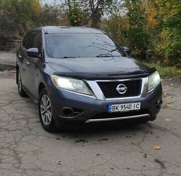 Серый Ниссан Патфайндер, объемом двигателя 3.5 л и пробегом 205 тыс. км за 11800 $, фото 9 на Automoto.ua