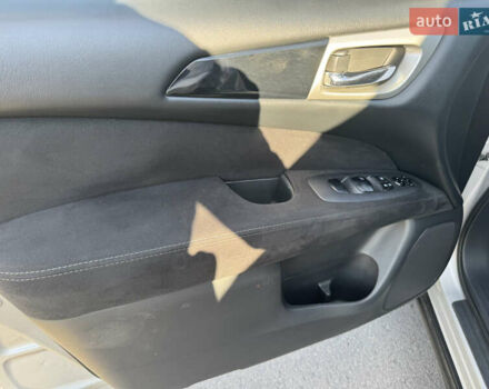 Сірий Ніссан Патфайндер, об'ємом двигуна 3.5 л та пробігом 239 тис. км за 11500 $, фото 11 на Automoto.ua