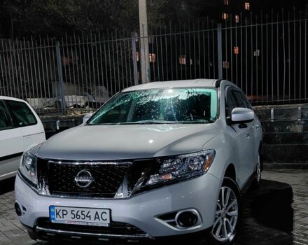 Сірий Ніссан Патфайндер, об'ємом двигуна 3.5 л та пробігом 240 тис. км за 13000 $, фото 1 на Automoto.ua