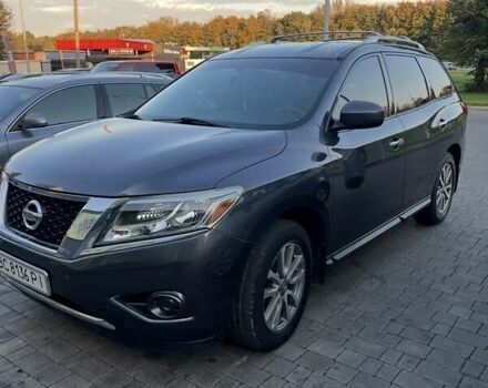 Серый Ниссан Патфайндер, объемом двигателя 3.5 л и пробегом 240 тыс. км за 10000 $, фото 4 на Automoto.ua