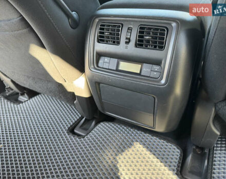 Сірий Ніссан Патфайндер, об'ємом двигуна 3.5 л та пробігом 239 тис. км за 11500 $, фото 9 на Automoto.ua