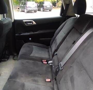 Серый Ниссан Патфайндер, объемом двигателя 3.5 л и пробегом 205 тыс. км за 11800 $, фото 8 на Automoto.ua