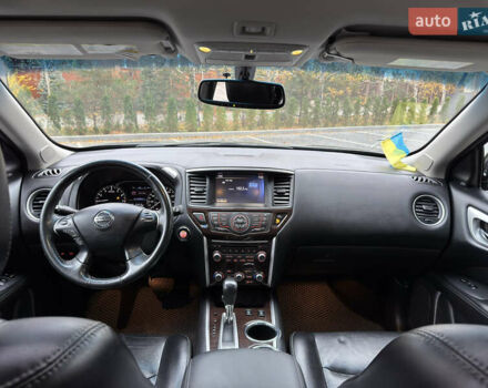 Серый Ниссан Патфайндер, объемом двигателя 3.5 л и пробегом 148 тыс. км за 12500 $, фото 14 на Automoto.ua