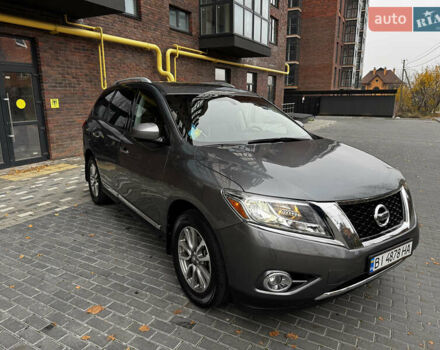 Серый Ниссан Патфайндер, объемом двигателя 3.5 л и пробегом 148 тыс. км за 12500 $, фото 3 на Automoto.ua