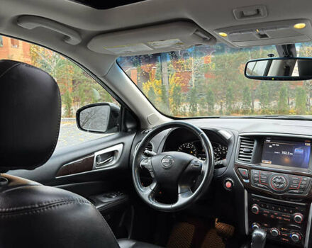 Серый Ниссан Патфайндер, объемом двигателя 3.5 л и пробегом 148 тыс. км за 12500 $, фото 15 на Automoto.ua