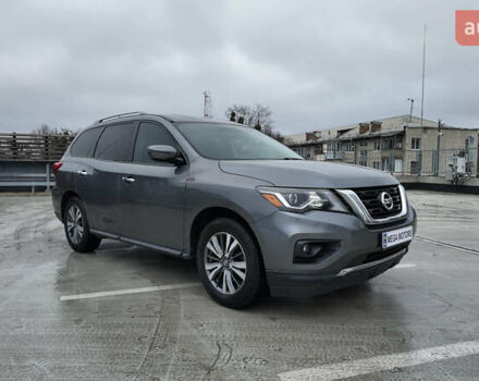 Серый Ниссан Патфайндер, объемом двигателя 3.5 л и пробегом 138 тыс. км за 14990 $, фото 7 на Automoto.ua