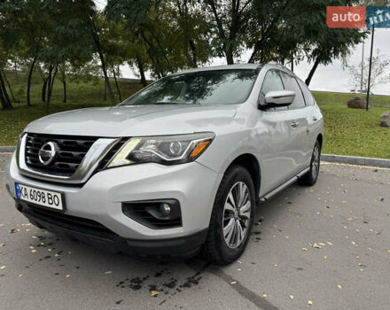 Сірий Ніссан Патфайндер, об'ємом двигуна 3.5 л та пробігом 171 тис. км за 12750 $, фото 4 на Automoto.ua
