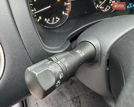 Сірий Ніссан Патфайндер, об'ємом двигуна 3.5 л та пробігом 171 тис. км за 12750 $, фото 20 на Automoto.ua