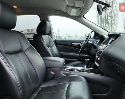 Серый Ниссан Патфайндер, объемом двигателя 3.5 л и пробегом 138 тыс. км за 14990 $, фото 13 на Automoto.ua