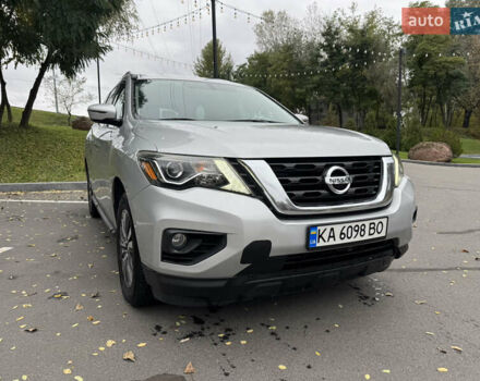 Сірий Ніссан Патфайндер, об'ємом двигуна 3.5 л та пробігом 171 тис. км за 12750 $, фото 5 на Automoto.ua