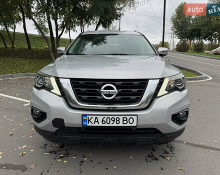 Сірий Ніссан Патфайндер, об'ємом двигуна 3.5 л та пробігом 171 тис. км за 12750 $, фото 6 на Automoto.ua