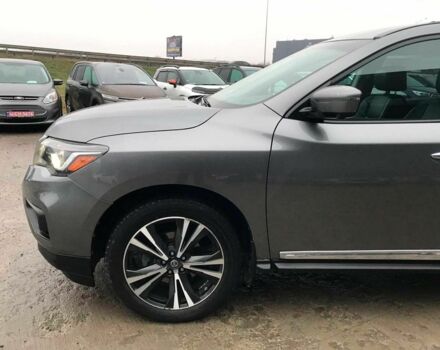 Серый Ниссан Патфайндер, объемом двигателя 3.5 л и пробегом 93 тыс. км за 20190 $, фото 1 на Automoto.ua