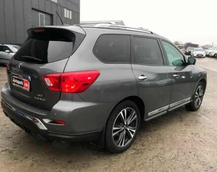 Серый Ниссан Патфайндер, объемом двигателя 3.5 л и пробегом 93 тыс. км за 20190 $, фото 8 на Automoto.ua