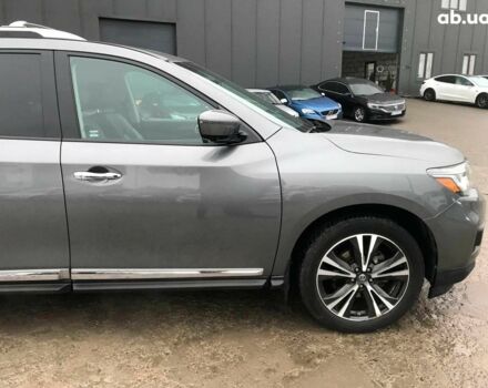 Серый Ниссан Патфайндер, объемом двигателя 3.5 л и пробегом 93 тыс. км за 20190 $, фото 11 на Automoto.ua