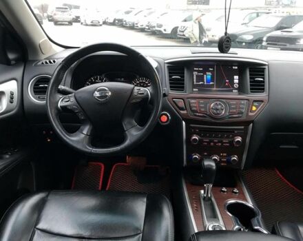 Серый Ниссан Патфайндер, объемом двигателя 3.5 л и пробегом 93 тыс. км за 20190 $, фото 16 на Automoto.ua