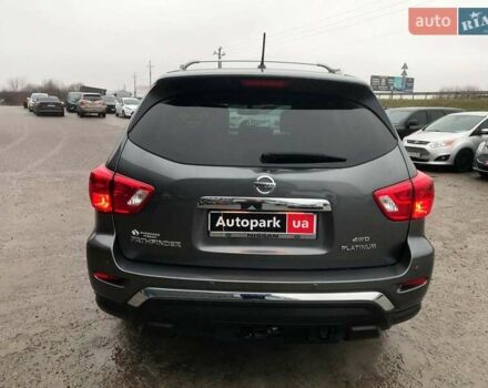 Серый Ниссан Патфайндер, объемом двигателя 3.5 л и пробегом 93 тыс. км за 20190 $, фото 5 на Automoto.ua
