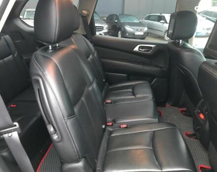 Серый Ниссан Патфайндер, объемом двигателя 3.5 л и пробегом 93 тыс. км за 20190 $, фото 15 на Automoto.ua