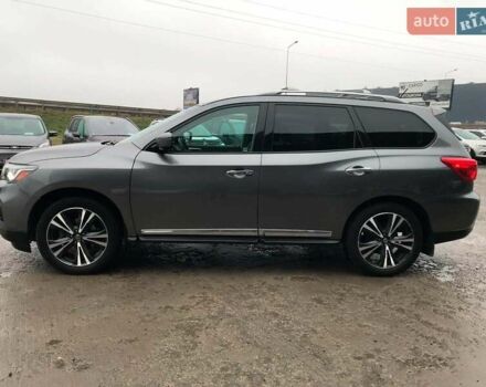 Серый Ниссан Патфайндер, объемом двигателя 3.5 л и пробегом 93 тыс. км за 20190 $, фото 4 на Automoto.ua