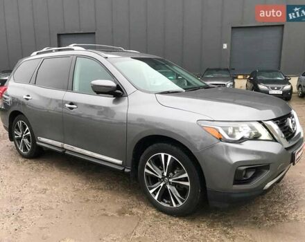 Серый Ниссан Патфайндер, объемом двигателя 3.5 л и пробегом 93 тыс. км за 20190 $, фото 10 на Automoto.ua