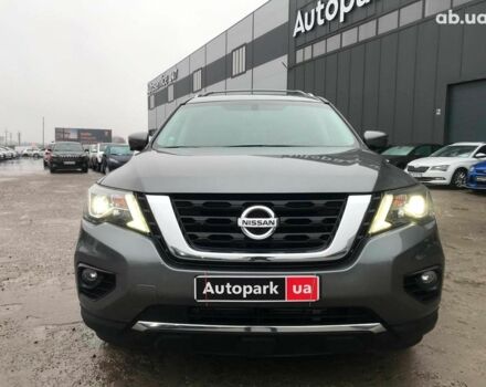 Серый Ниссан Патфайндер, объемом двигателя 3.5 л и пробегом 93 тыс. км за 20190 $, фото 2 на Automoto.ua