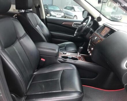 Серый Ниссан Патфайндер, объемом двигателя 3.5 л и пробегом 93 тыс. км за 20190 $, фото 12 на Automoto.ua